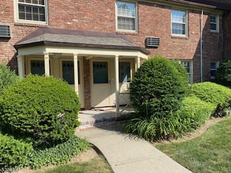 380 Main St Unit 37, Chatham, NJ 07928