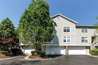 4246 River Green Dr NW Unit 202, Atlanta, GA 30327