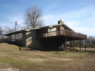 805 N 1st St, Augusta, AR 72006