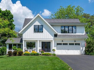 14422 Grenier Rd, Minnetonka, MN 55345