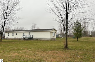 3780 E North County Line Rd, St. Louis, MI 48880