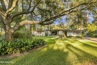 4526 Brook Dr, Jackson, MS 39206