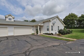 12158 White Tail Ln, Huntley, IL 60142