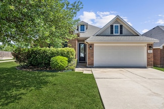 2801 Gardendale Dr, Fort Worth, TX 76120