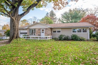49 Orchardview St, West Springfield, MA 01089
