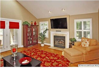 16 Whitesands Way Unit S16, Little Silver, NJ 07739