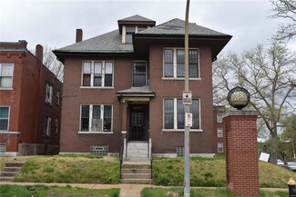 4587 Clarence Ave, Saint Louis, MO 63115