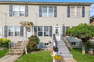 26 Keeley St, Staten Island, NY 10305