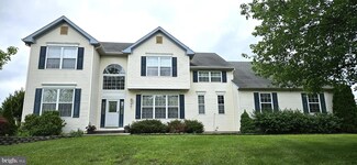 22 Turtle Creek Dr, Mullica Hill, NJ 08062
