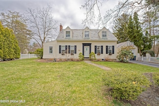 1476 Baker Ave, Schenectady, NY 12309