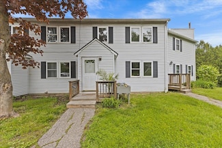 11 Ledgewood Ct, Middlebury, VT 05753