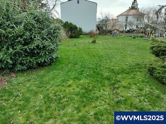 211 W I (Next To) St, Halsey, OR 97348