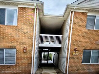 1406 Buckingham Gate Blvd Unit H, Cuyahoga Falls, OH 44221