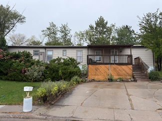 129 Norbeck Dr, Pierre, SD 57501