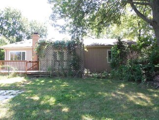 60 E Garden Ave, Palatine, IL 60067