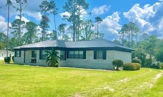 904 Chester Ave N, Douglas, GA 31533