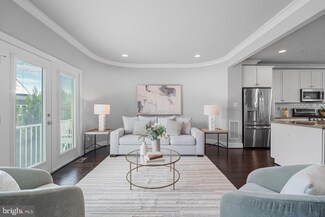 270 Caulfield Ln, Gaithersburg, MD 20878