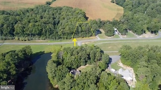 308 Crump Dr, Ruther Glen, VA 22546