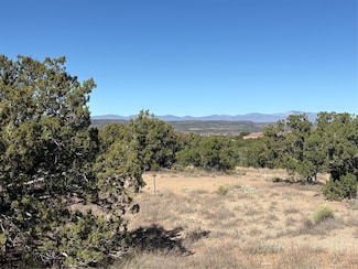 28 Plz Del Centro, Santa Fe, NM 87506