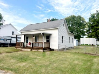 221 N Main St, Medora, IL 62063