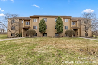 300 Farington Blvd Unit 30, Holland, MI 49423