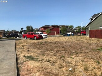 564 E Elm Loop Unit 46, Gervais, OR 97026