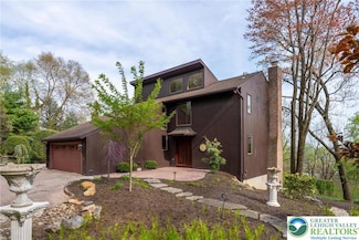 3446 Honeysuckle Rd, Bethlehem, PA 18015
