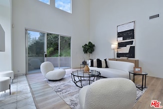 1701 N Beverly Dr, Beverly Hills, CA 90210
