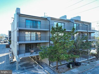 17 70th St Unit 25, Ocean City, MD 21842