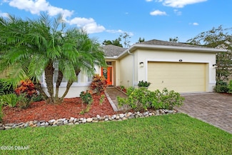 425 Champion Ridge Dr, Daytona Beach, FL 32124