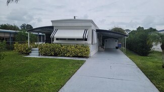 7975 SE Wren Ave, Hobe Sound, FL 33455