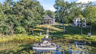 W5066 W Long Lake Rd, Waupaca, WI 54981