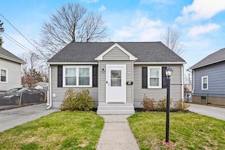 34 Rowena St, Worcester, MA 01606