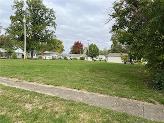 711 W North 4th St, Shelbyville, IL 62565