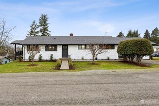 817 E Dean St, Kent, WA 98030