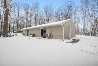 23794 Kinne Ave, Mattawan, MI 49071