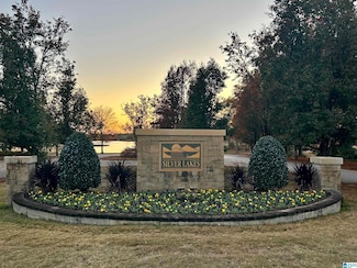 9 Silver Lake Blvd E, Gadsden, AL 35905