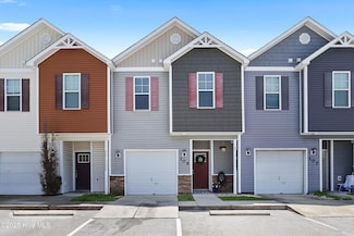 105 Waterstone Ln, Jacksonville, NC 28546