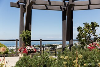 61 Pine St Unit 204, Edmonds, WA 98020