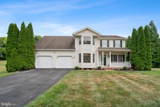 102 Jenny Lind Dr, Harpers Ferry, WV 25425