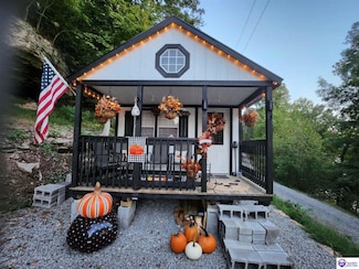 1097 Elm Hill Ln, Leitchfield, KY 42754