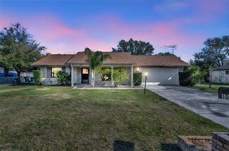 1099 W Embassy Dr, Deltona, FL 32725