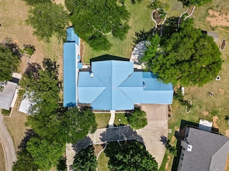 602 Golden Beach Dr, Buchanan Dam, TX 78609