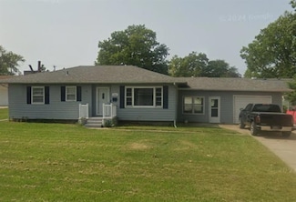2603 Kenwood St, Ottumwa, IA 52501
