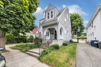 196 Maple St, West Roxbury, MA 02132