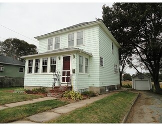 10 Gloucester Ave, Gloucester, MA 01930