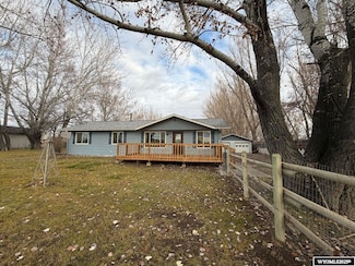 10 Haymaker Rd, Riverton, WY 82501