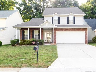 6708 Pine Branch Ct, Charlotte, NC 28269