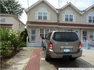403 Vanderbilt Ave, Staten Island, NY 10304