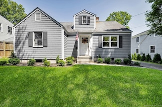 29 Ridgeley St, Darien, CT 06820